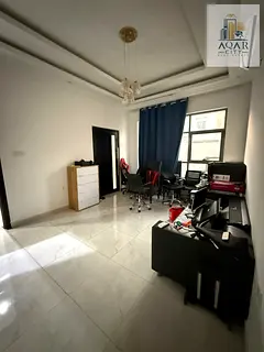 For sale, a townhouse including electricity, water and air conditioning, close to all services, 5 ma