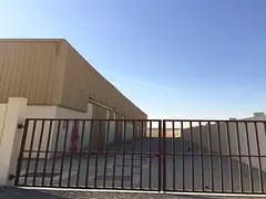 For sale: Ten sheds, approximately 40,000 square feet, with an old income of 800,000, located in Al