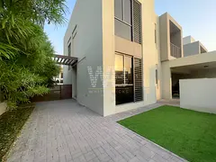 huge Plot | Near to pool &amp; Park | Prime Location