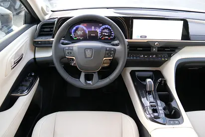 صورة 12 لـ 2026 Toyota CROWN