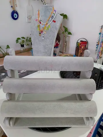 Elegant Jewelry Display Stand