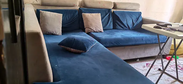 Stylish L-shaped Sofa