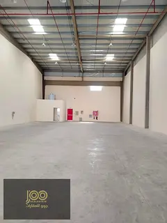 A warehouse for annual rent in the Emirate of Umm Al Quwain, in the Umm Al Thuoub area. The place is