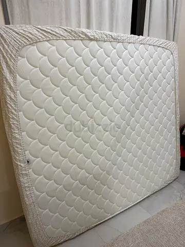 Home center mattress for sale 180*200