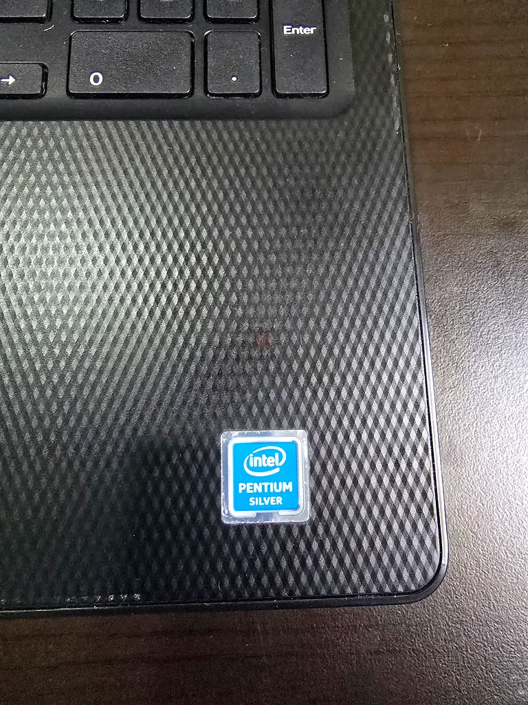 Dell Laptop - Power and Performance in Your Hands65073408825090113