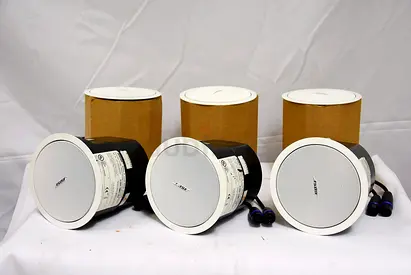 BOSE MODEL 32 FLUSH MOUNT SPEAKER