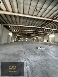 Spacious warehouse in Umm Al Thaub, Umm Al Quwain, ideal for storage or business, secure area, easy