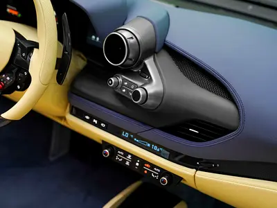صورة 13 لـ 2022 Ferrari F8 SPIDER