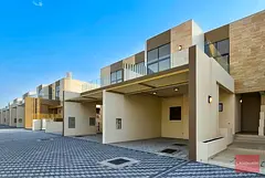 Elegant 4 BR + Maid's Room Townhouse Villa | Prime Location | Ready to Move
