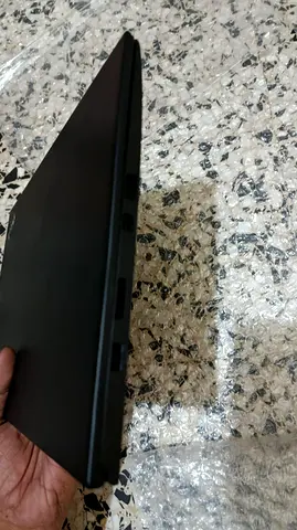 Thinkpad T470 Laptop i5 6th Generation 16 GB Ram, 512 SSD,  
 Price AED 600