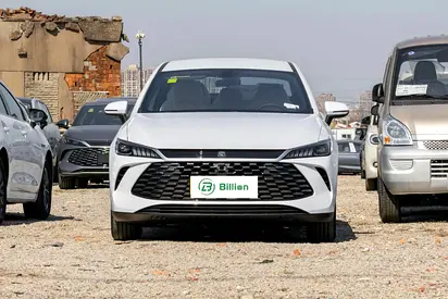 BYD Qin PLUS 2025 DM-i 55KM