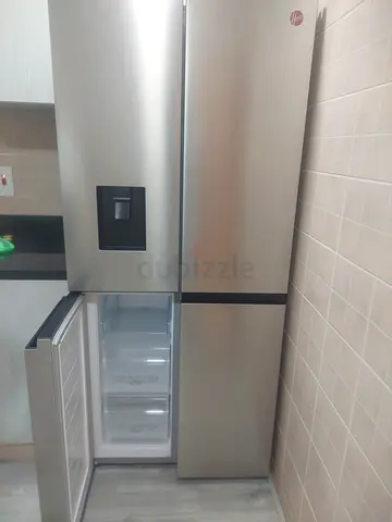 Hoover French door Refrigerator with water dispenser