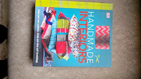 Handmade interiors book