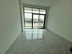 VACANT | STUDIO | PRIME LOCATION