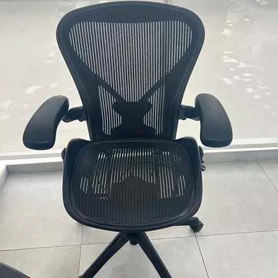 Herman Miller Aeron chair size B for sale