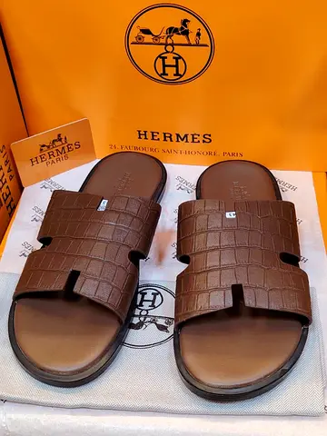 Luxury Slides in good condition high quality