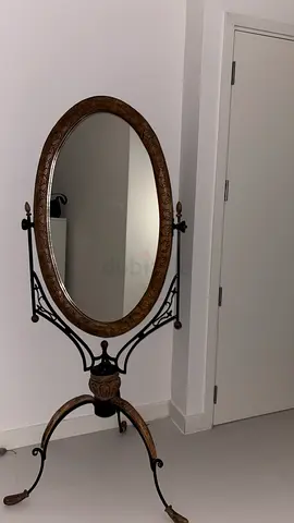 Elegant Vintage Oval Full-Length Mirror