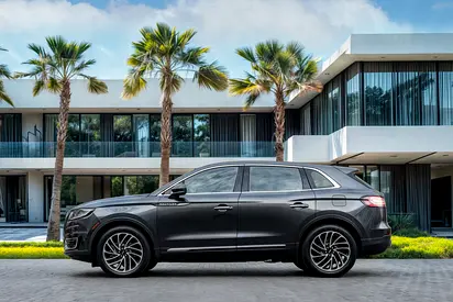 2020 Lincoln NAUTILUS 照片 2