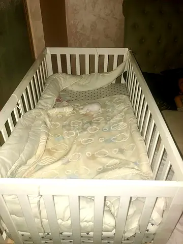 Beautiful White Crib for Sale - Gently Used