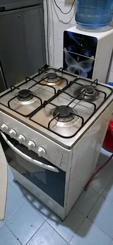 Reliable Four-Burner Gas Stove for Sale