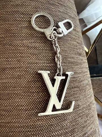 key chain/ accessories