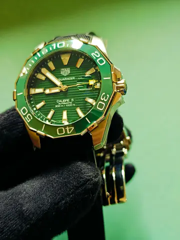 Watch automatic
