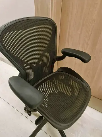 Herman Miller Aeron Chair Fully Adjustable Perfect Condition