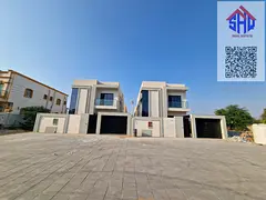For sale: Residential/commercial villa with five rooms, a majlis (formal sitting room), two living r