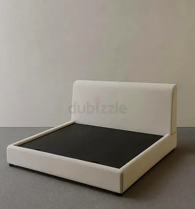 Elegant beautiful 180*20) king size Bed