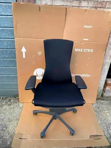 Embody Ergonomic Herman Miller Chair Fully adjustable Almost brand new