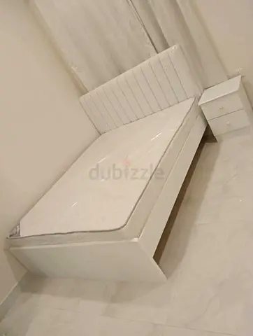 Modern White Single Bed with Nightstand for Sale 150X190 cm