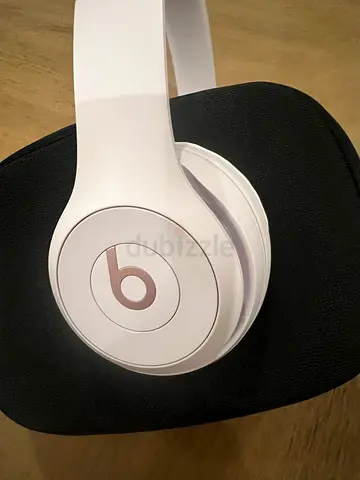 Beats solo 4