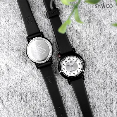 Stylish and Comfortable Black Strap Watch