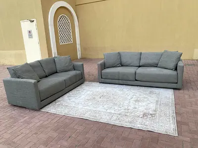 Top Quality crate and barrel Comfortable Grey Sofa Set with Elegant Rug