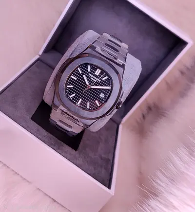 Elegant Mens Sport Watch with Silver Steel Band