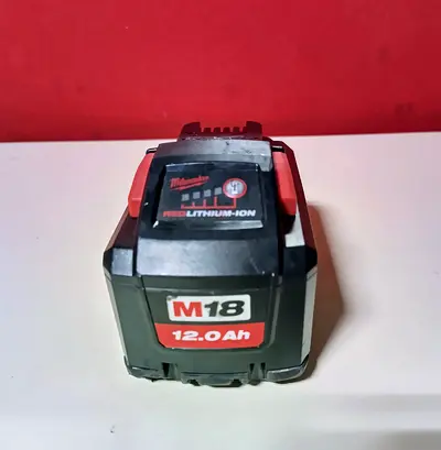 MILWAUKEE M18/12.0 AH BATTERY