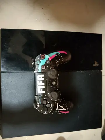 PlayStation 4 with Custom FIFA Controller pes26 fifa 26