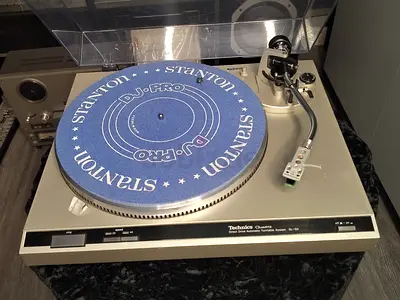 TECHNICS Quartz for sale