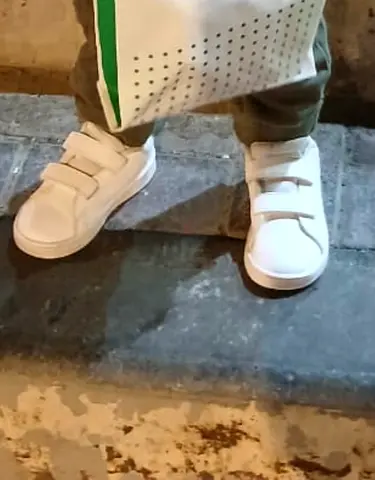 Kids adidas shoes size 22