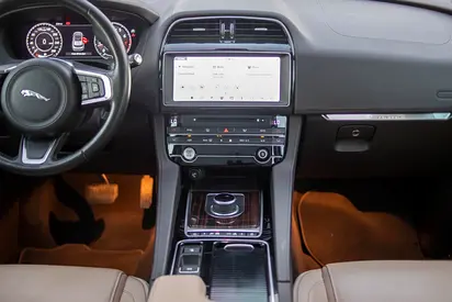 2020 Jaguar F-PACE 照片 16