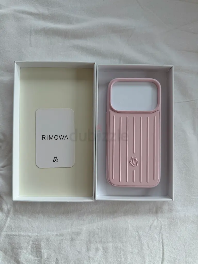 早い者勝ち】【最安値】RIMOWA iPhone17pro ケース ホワイト iPhone 17