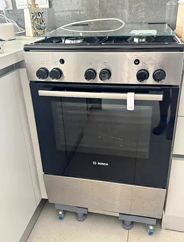 Bosch 60x60 cm, Free Standing Gas Cooker, Series 2, Stainless Steel, German Engineering