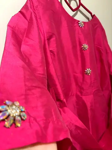 Stunning Pink Dress with Elegant Embellishments