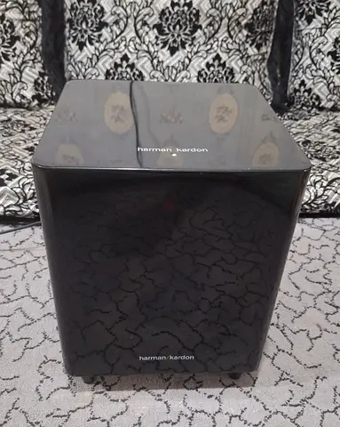 Harman Kardon Woofer HKTS210SUB230 for Sale in very Good Condition.