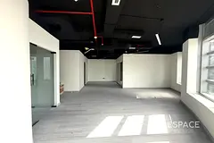 Prime Location | Modern | Fitted
