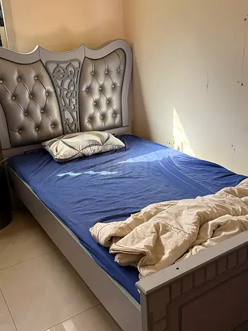 Single bed for sale