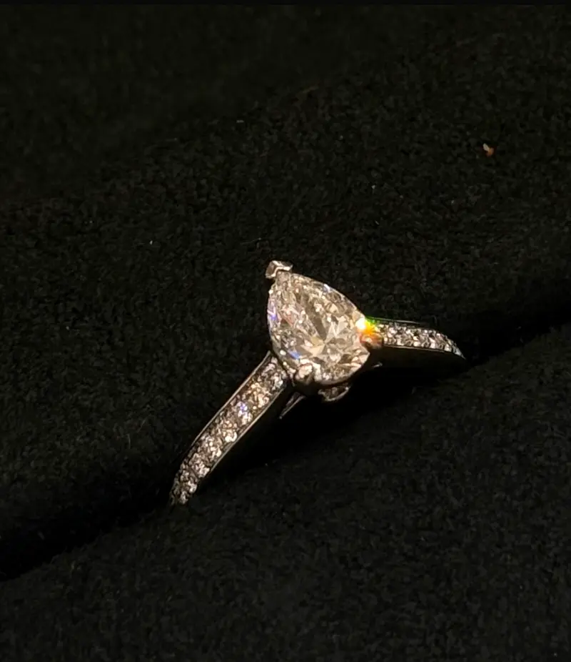 Graff Engagment ring65073405002241110