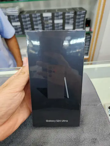 Samsung Galaxy S24 Ultra 256GB Box Packed