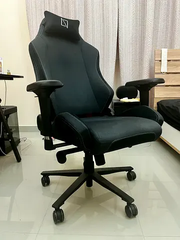 Navodesk Ergonomic Gaming Chair
