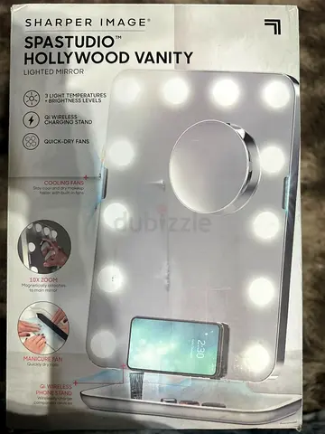 Lighted Hollywood Vanity Mirror with Wireless Charging